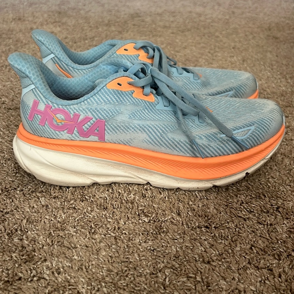 blue hoka clifton 9